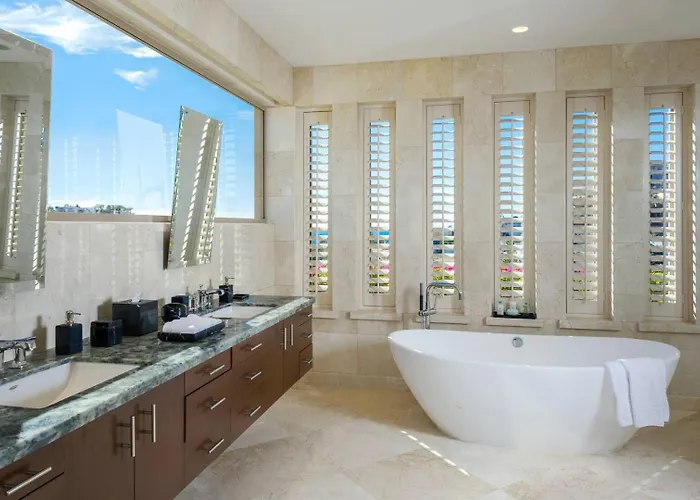 Villa Pacific West *